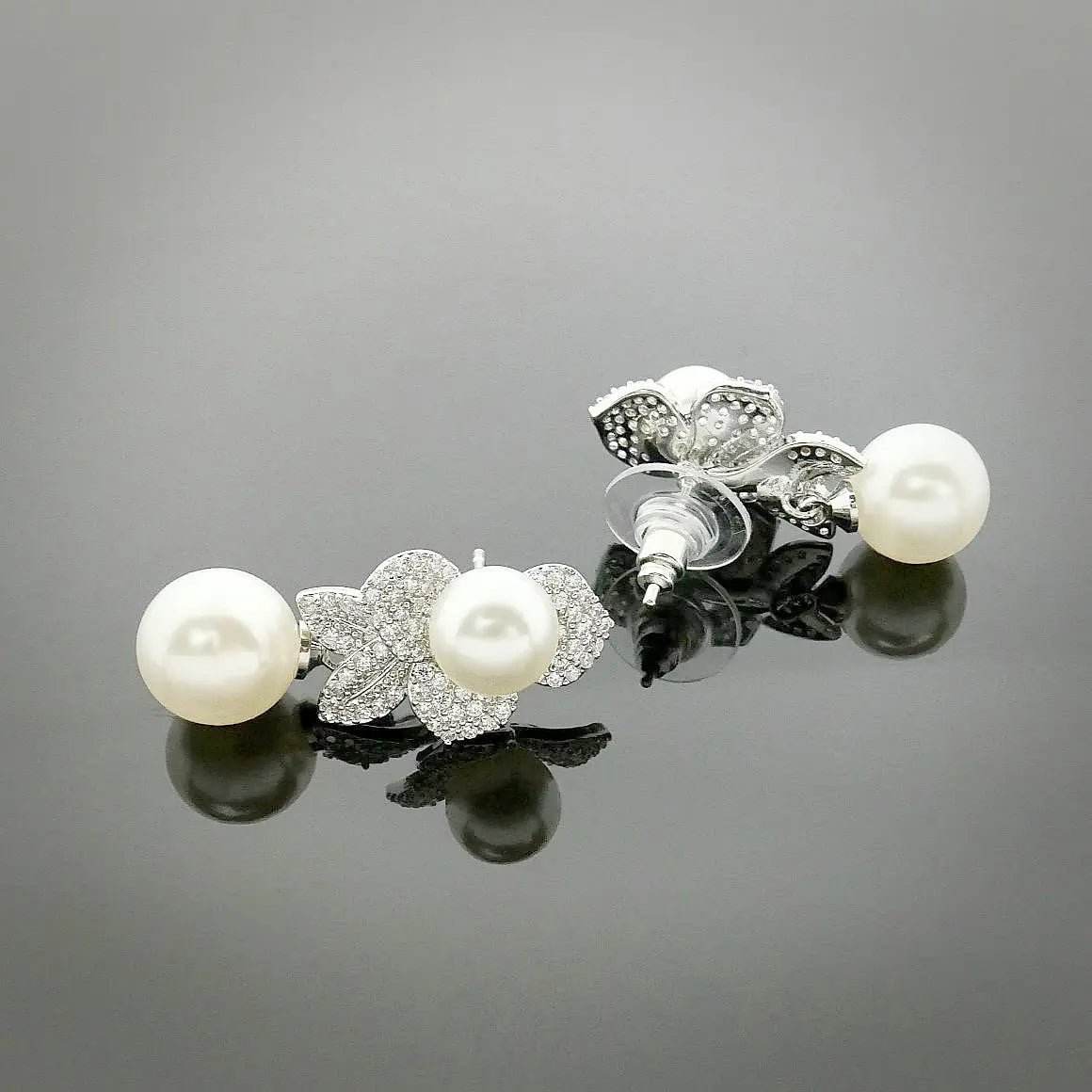 Parel Oorbellen met Zirkonia’s – Tijdloos en Elegant - Victoria Valenza
