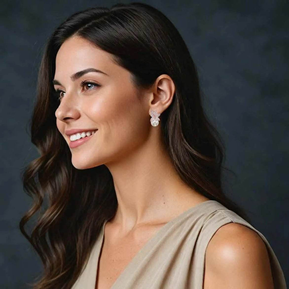Roségoud vergulde oorknoppen met zirkonia's en parels - Victoria Valenza