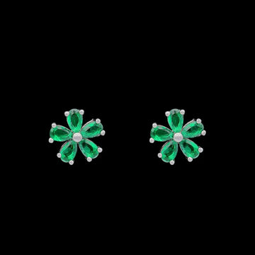 Zilverkleurige bloem oorbellen met groene zirkonia stenen  Victoria Valenza