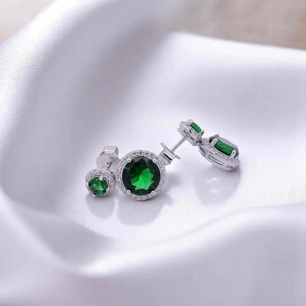 
                      
                        Zilveren fantasie oorbellen met groene zirkonia stenen  Victoria Valenza
                      
                    