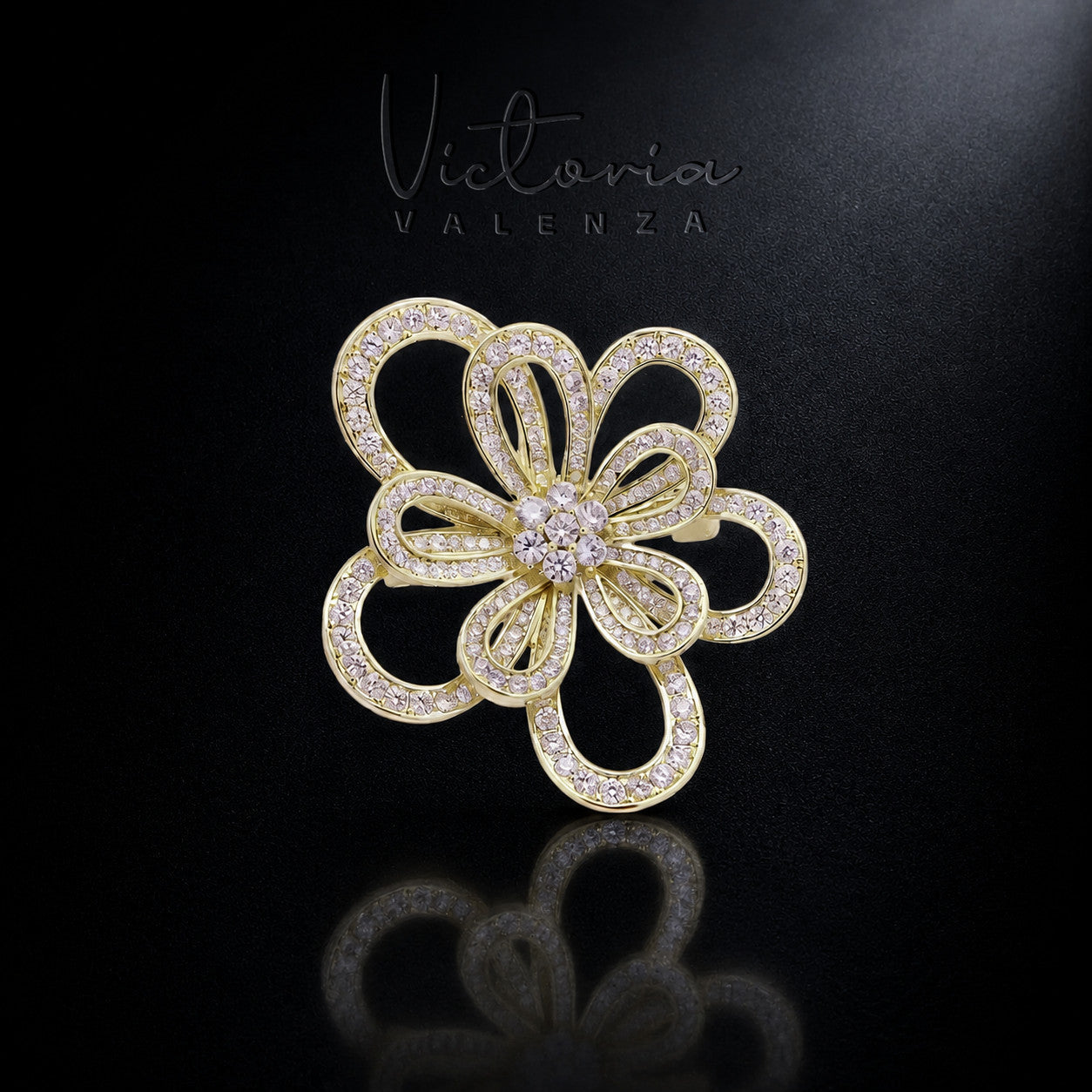 Goudkleurige Cosmosbloem Broche en Hanger met Zirkonia Stenen | Victoria Valenza
