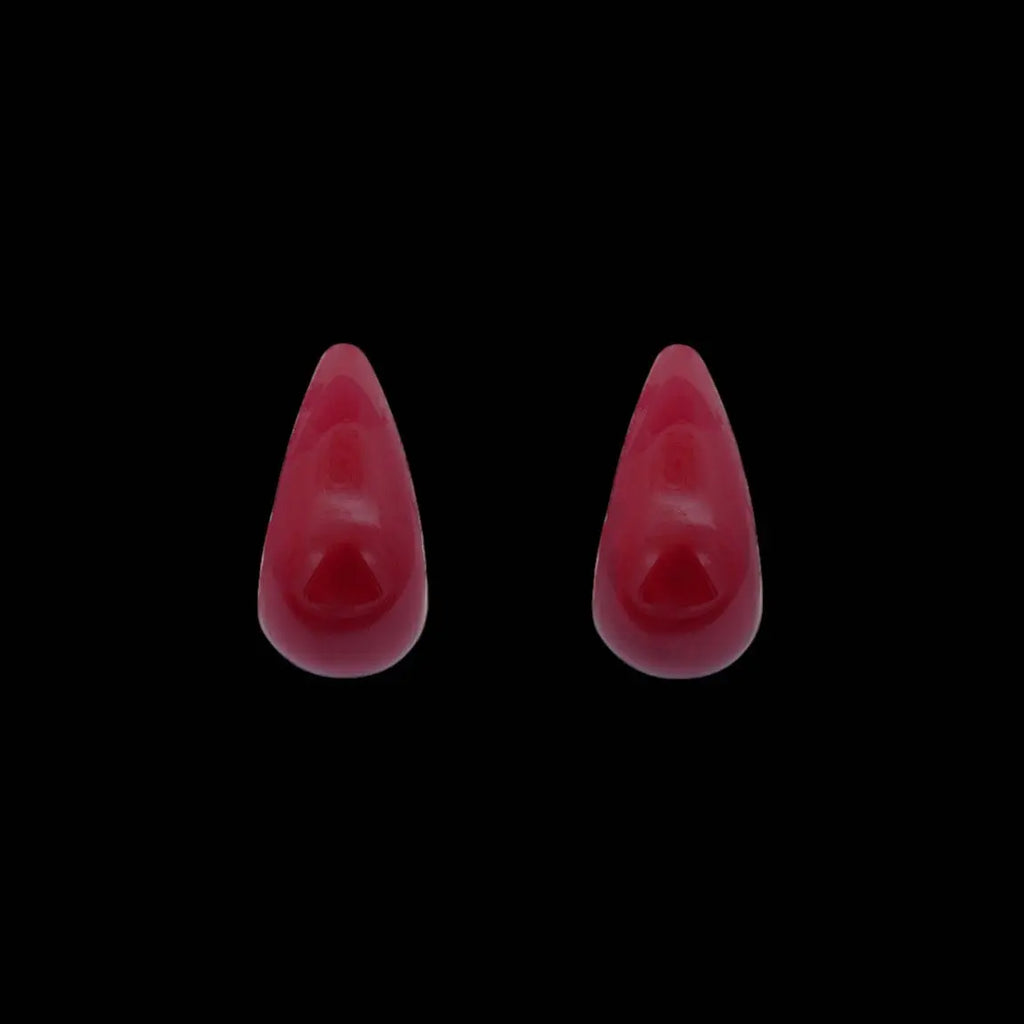 Goudkleurige druppel clip oorbellen met wijnrode emaille en zirkonia stenen  Victoria Valenza