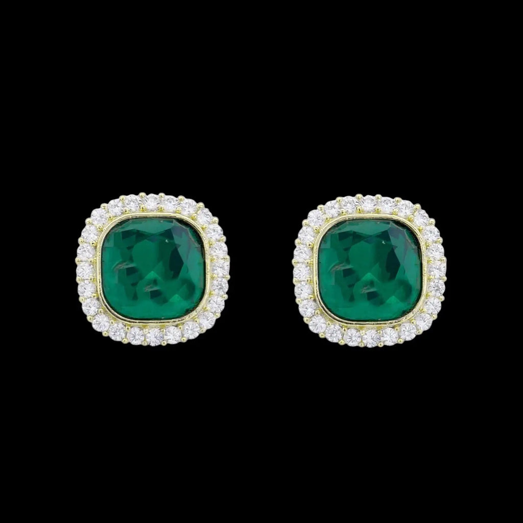 Goudkleurige entourage clip oorbellen met groene en witte zirkonia stenen  Victoria Valenza