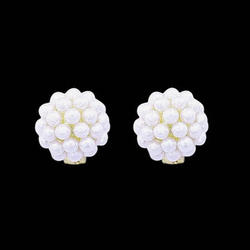 Goudkleurige Celeste clip oorbellen met parels  Victoria Valenza