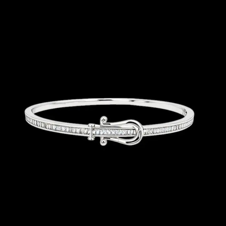 Zilverkleurige fantasie armband met baquette zirkonia stenen  Victoria Valenza
