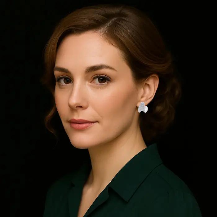 Zilverkleurige fantasie oorbellen pavé zirkonia stenen  Victoria Valenza