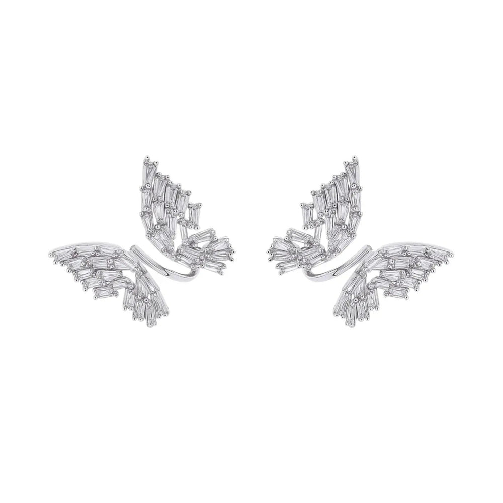 
                      
                        Zilverkleurige vlinder oorbellen met zirkonia stenen  Victoria Valenza
                      
                    