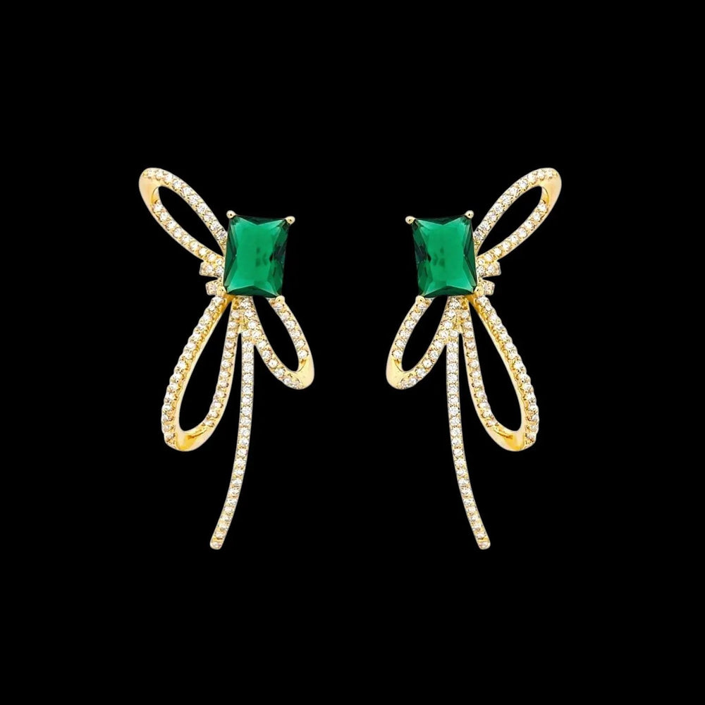 Goudkleurige strik oorbellen met groene zirkonia stenen  Victoria Valenza