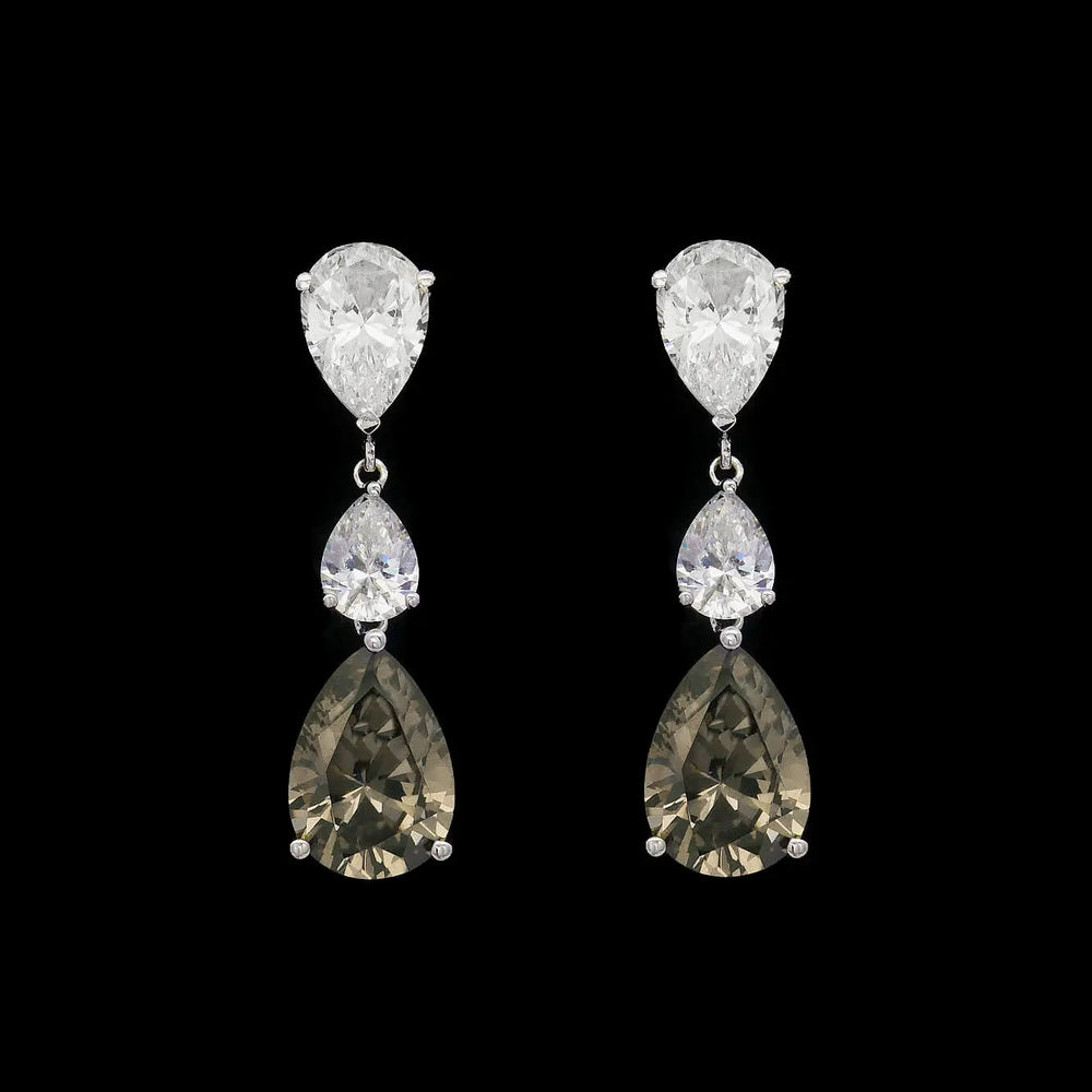 Zilveren oorbellen met bruine peervormige zirkonia stenen  Victoria Valenza
