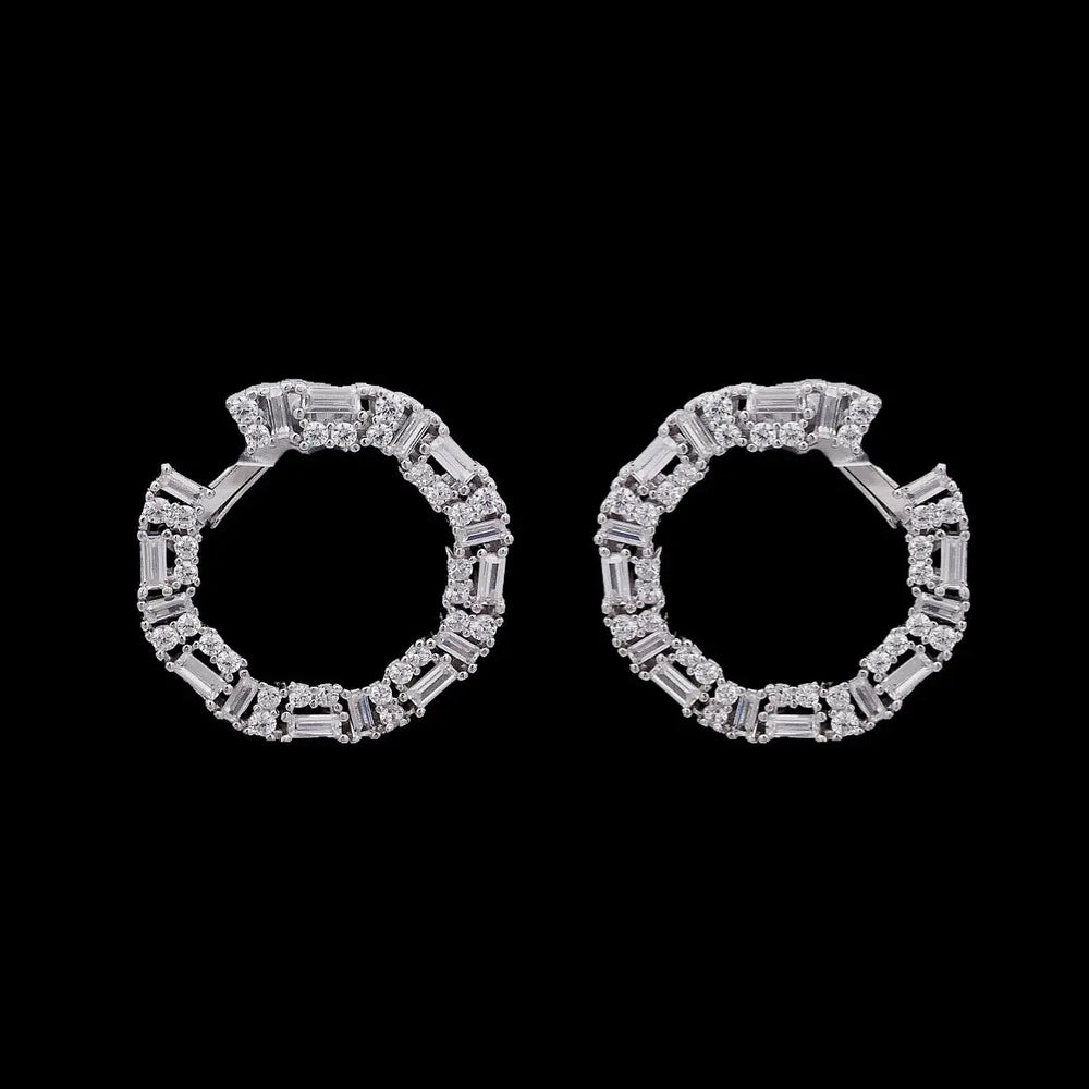 Zilveren fantasie cirkel oorbellen met baquette zirkonia stenen  Victoria Valenza