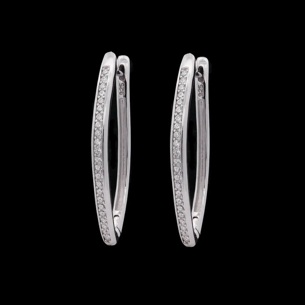 Zilveren markiesvormige oorbellen met zirkonia stenen  Victoria Valenza