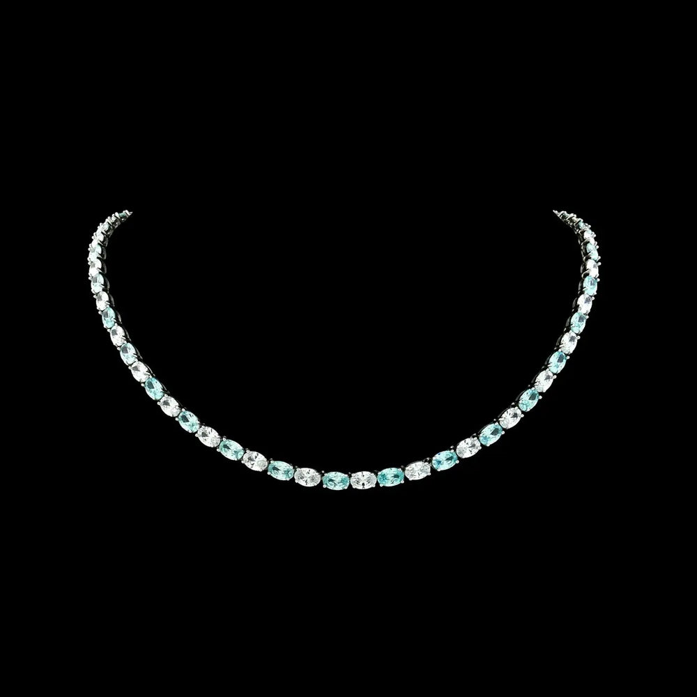 Zilveren collier met aquamarijnkleurige zirkonia stenen  Victoria Valenza