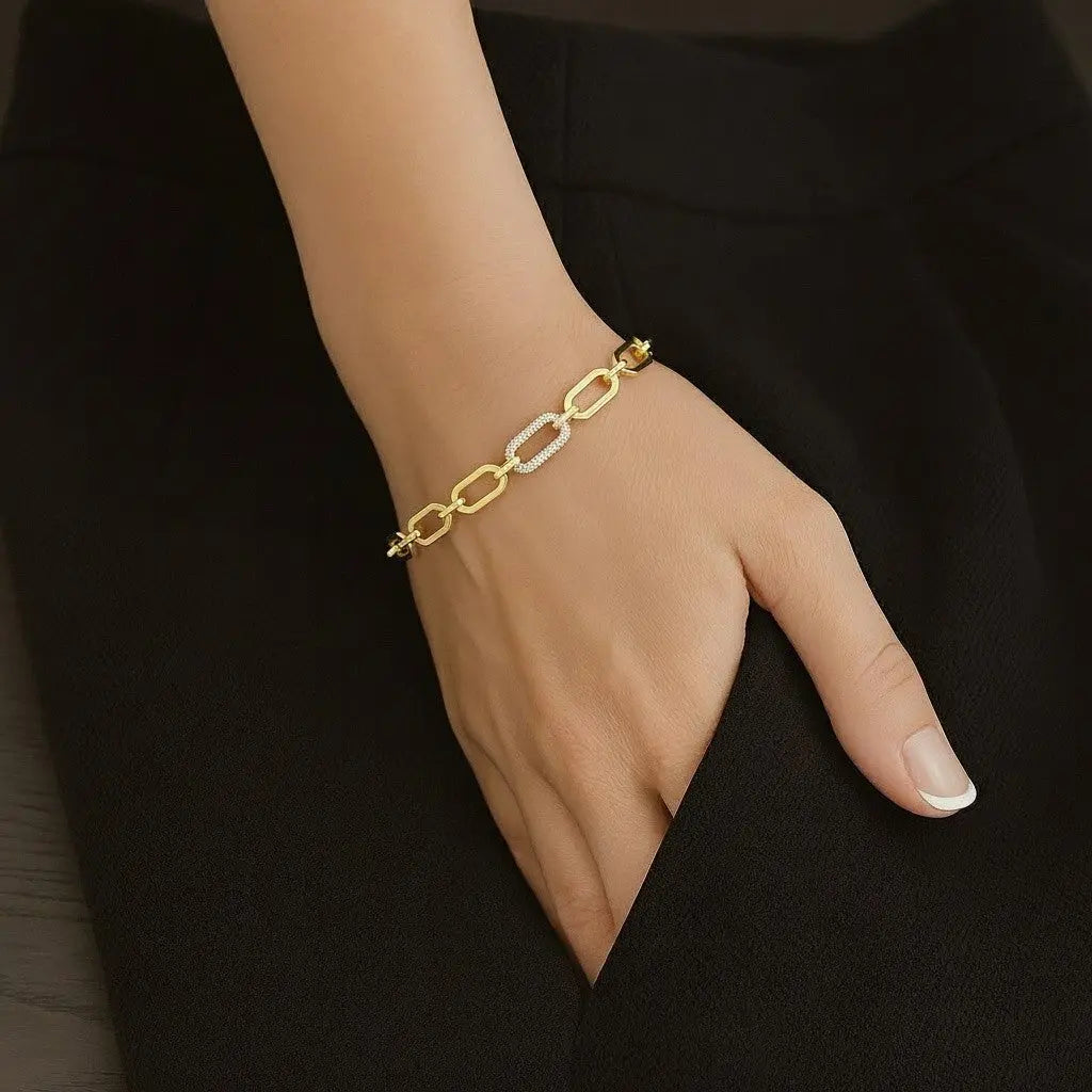 Goudkleurige Gina schakelarmband met zirkonia stenen  Victoria Valenza