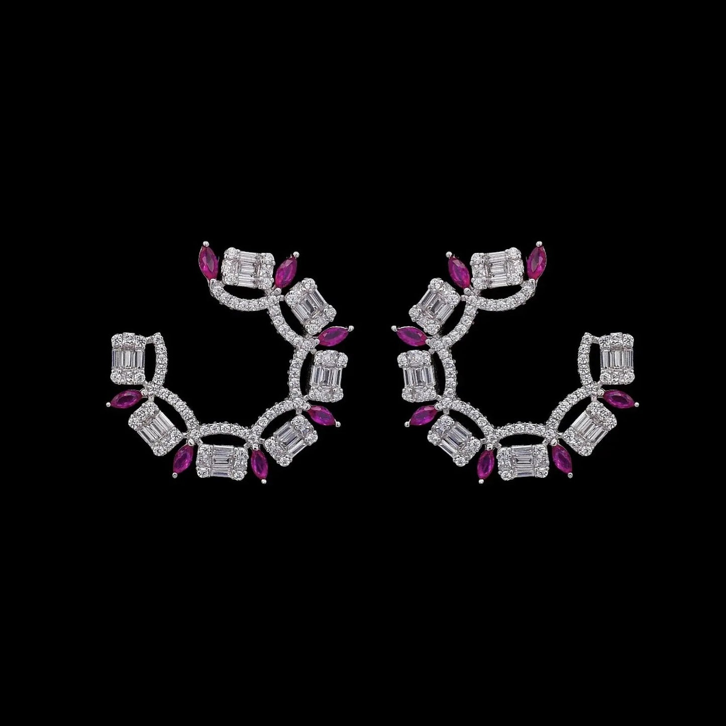 Zilveren waaier oorbellen met roze zirkonia stenen  Victoria Valenza