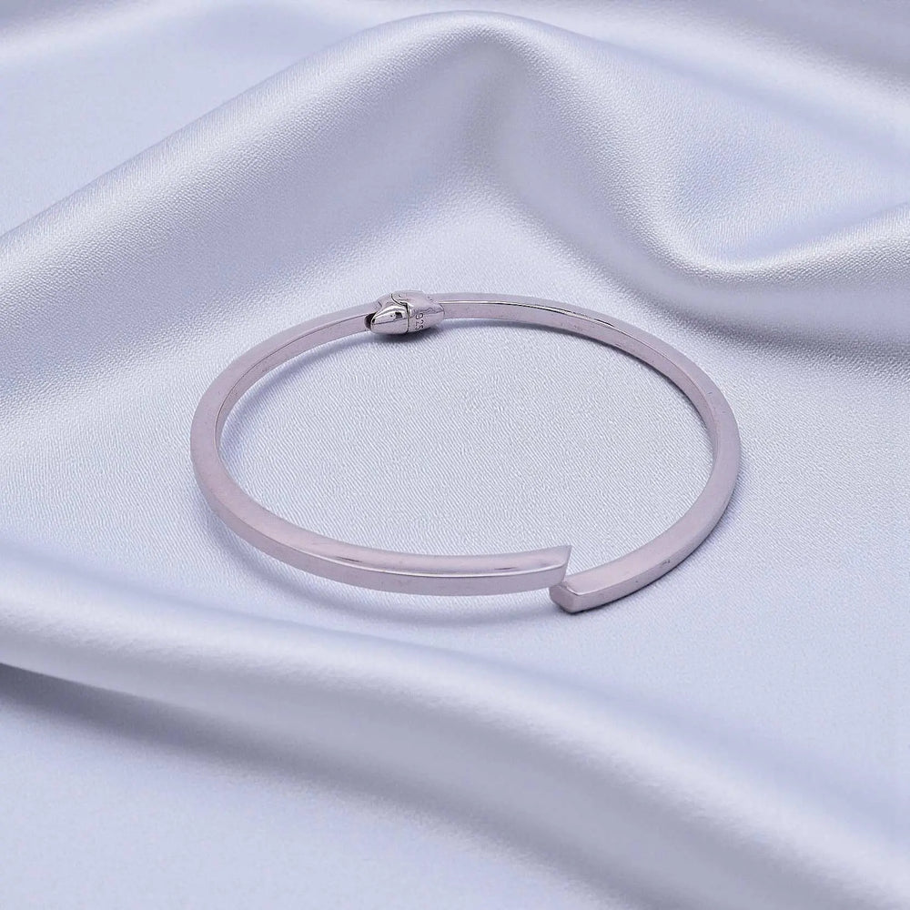 
                      
                        Zilveren klemarmband met scharnier  Victoria Valenza
                      
                    