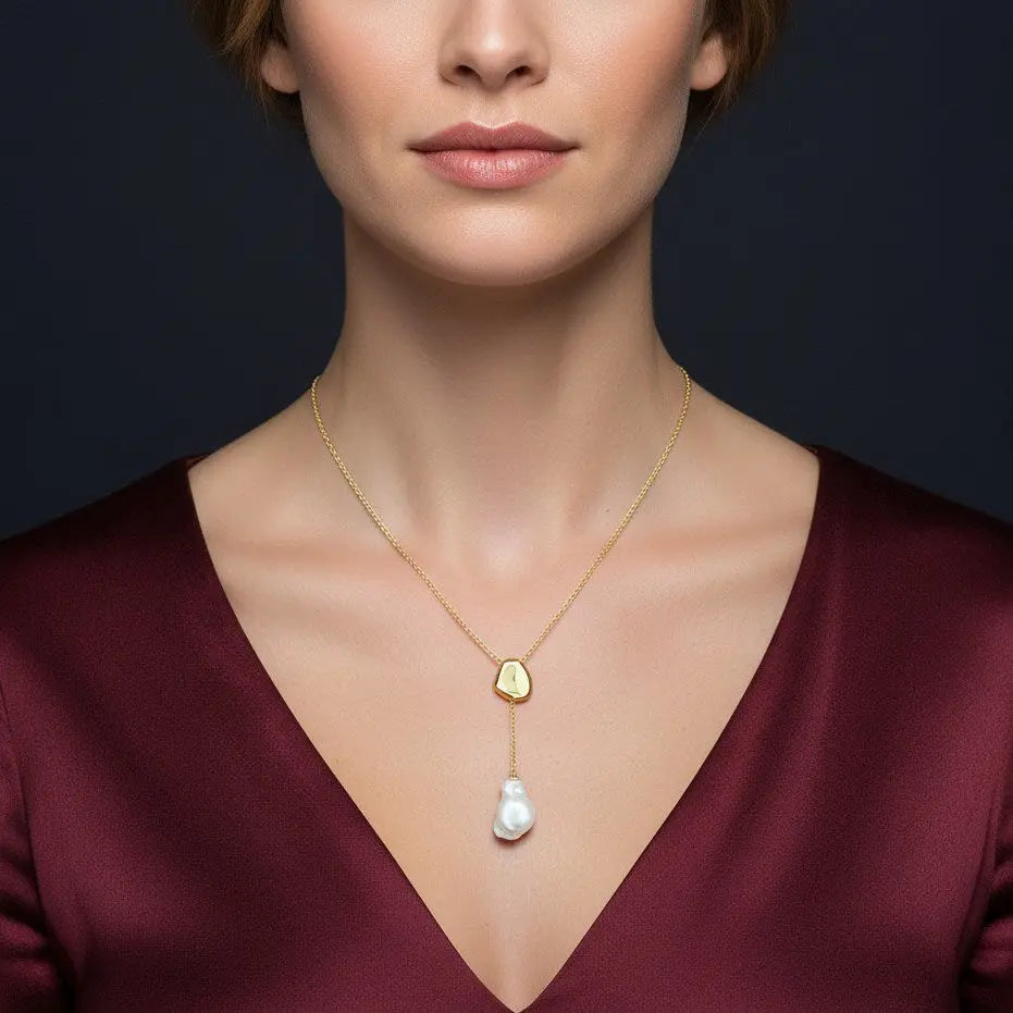 Verguld zilver Y-chain met baroque zoetwaterparel  Victoria Valenza