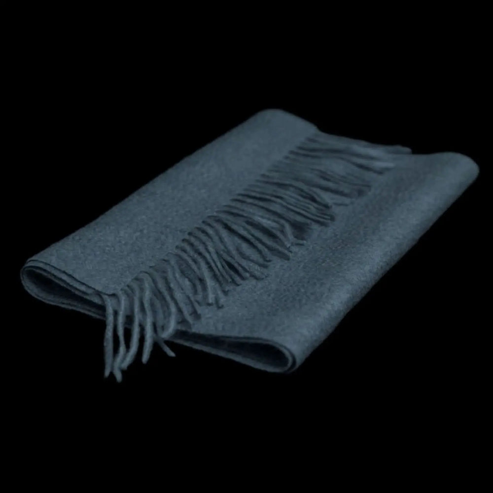 Duifblauwe 100% cashmere sjaal met franjes – luxe kasjmier dames sjaal 176 × 33 cm