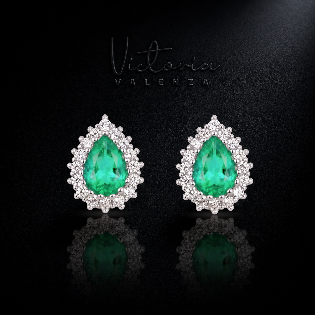 925 Sterling Zilveren Entourage Oorbellen met Paraibakleurige Zirkonia Stenen | Victoria Valenza