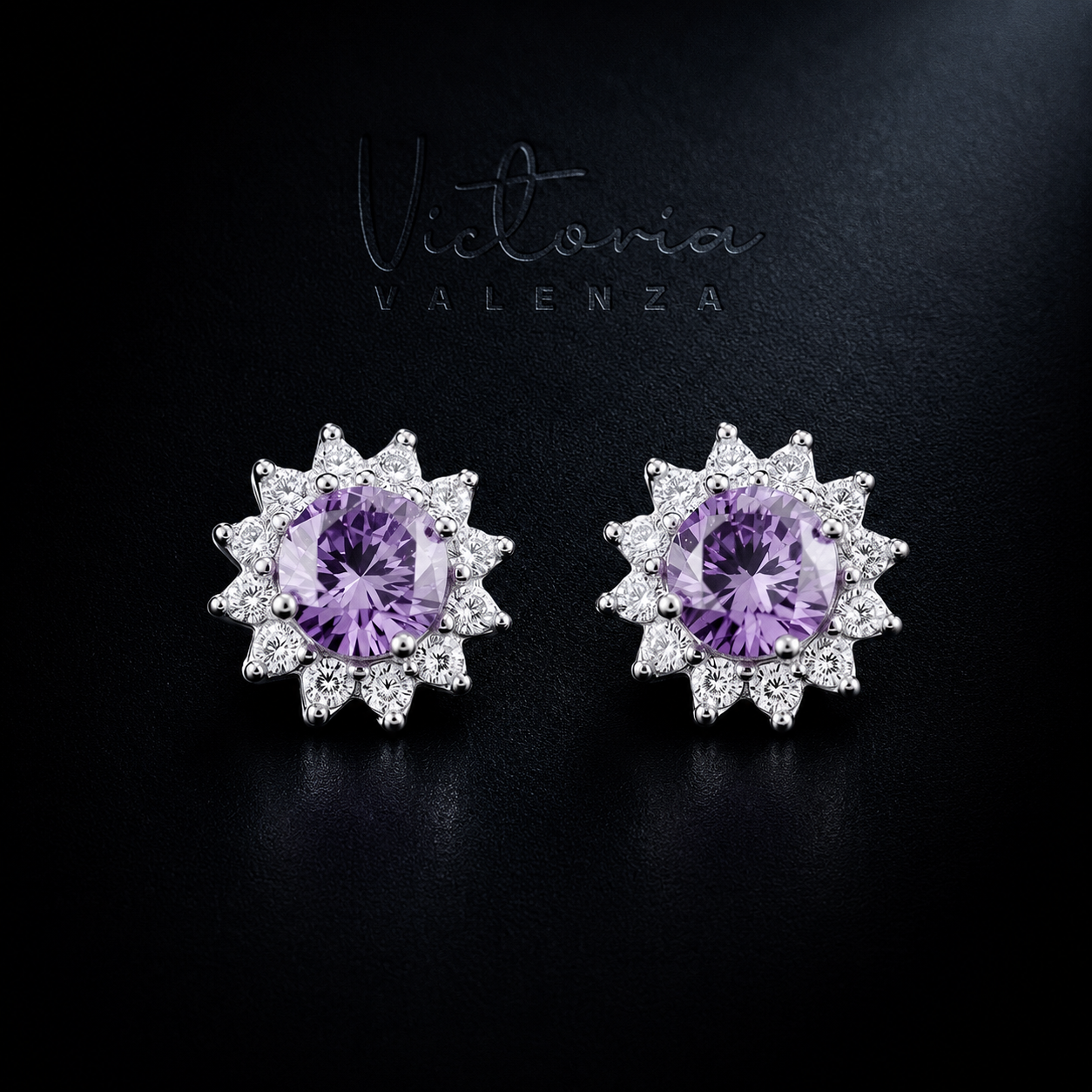 925 Sterling Zilveren Entourage Oorbellen met Paarse Zirkonia Stenen | Victoria Valenza