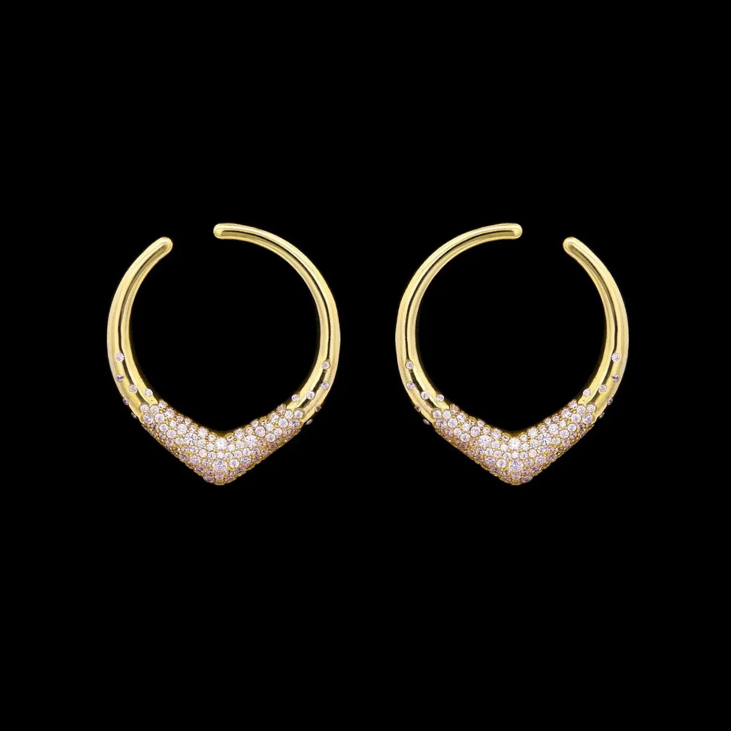 925 Sterling Vergulde V-vormige Hoop Oorbellen met Zirkonia Stenen