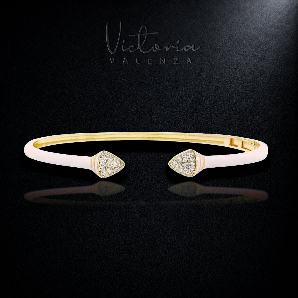 Goudkleurige Armband met Witte Emaille en Zirkonia Stenen | Victoria Valenza