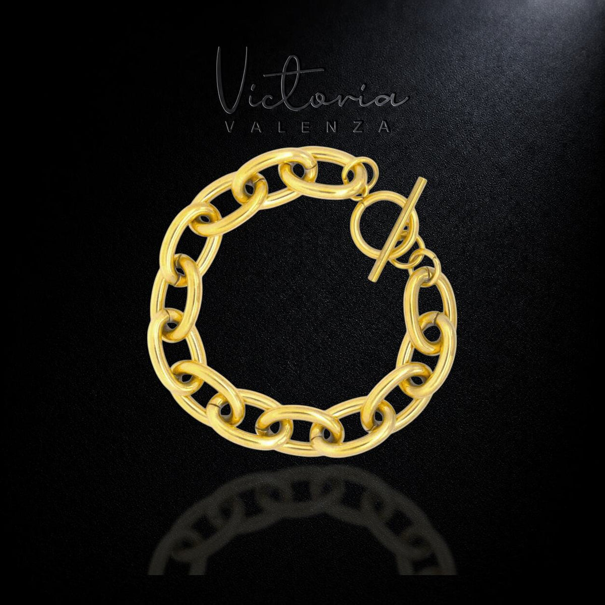 Goudkleurige jasseron armband met kapittelslot | Victoria Valenza