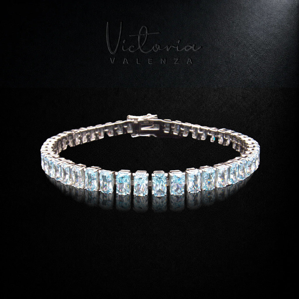 925 Sterling Zilveren Tennisarmband met Aquamarijnkleurige Zirkonia Stenen | Victoria Valenza