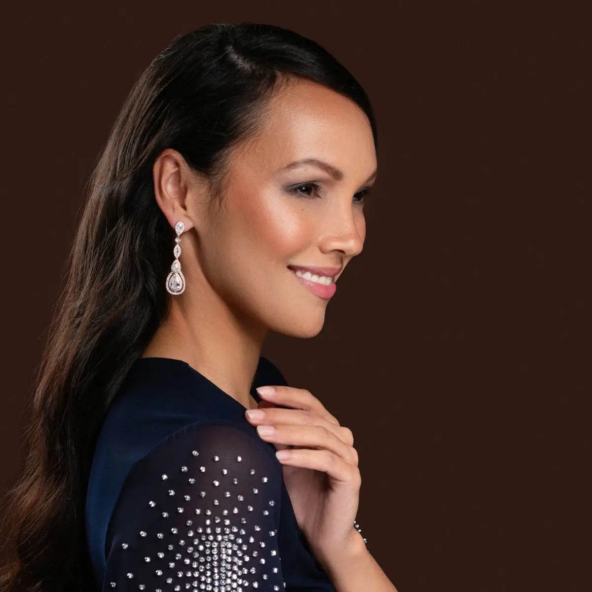 Rosékleurige Cara oorbellen met zirkonia's - Victoria Valenza